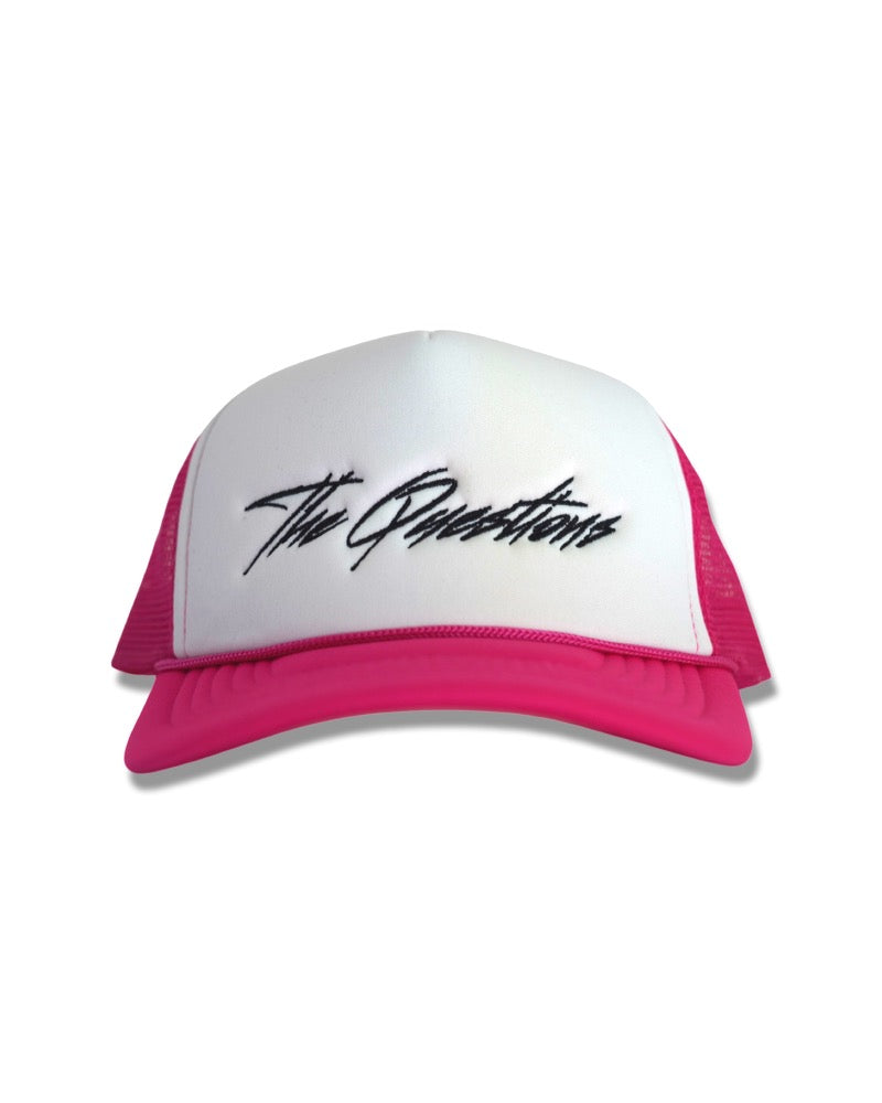 (Script) Trucker Cap `White/Magenta’